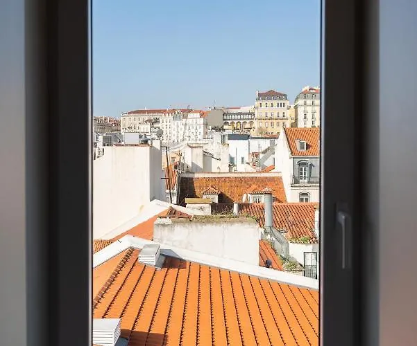 Amazing Rooftop At Center