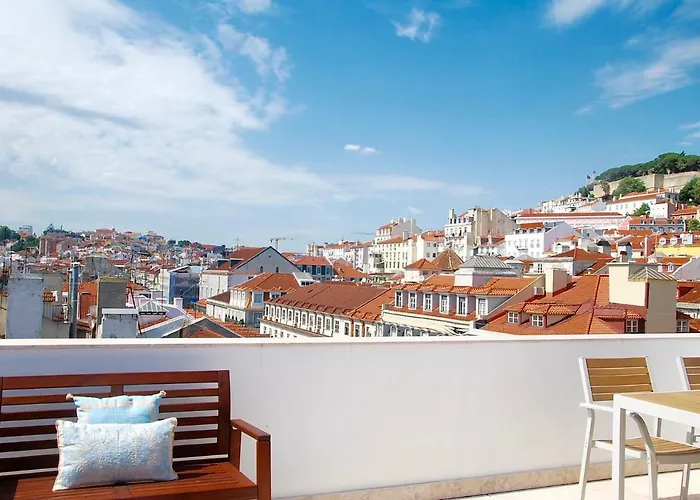 Amazing Rooftop At Center Lisbona