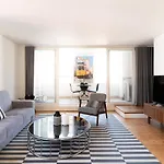 Διαμέρισμα Amazing Rooftop At Center *