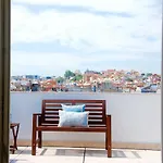 Amazing Rooftop At Center *