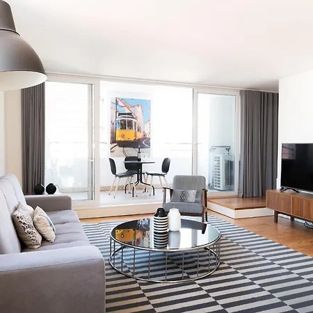 Apartman Amazing Rooftop At Center