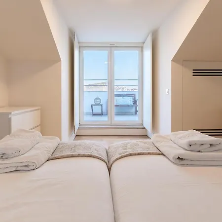 Amazing Rooftop At Center Apartament Lizbona