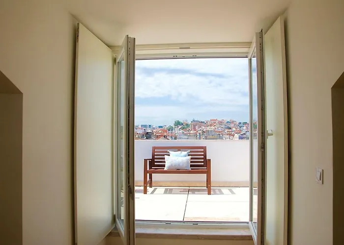 Amazing Rooftop At Center